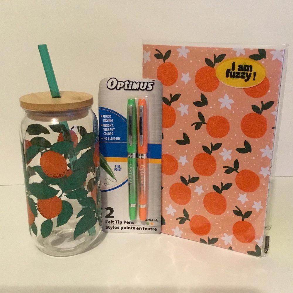Orange Plastic cup 20 oz with wood lid and straw, Notebook and Pens